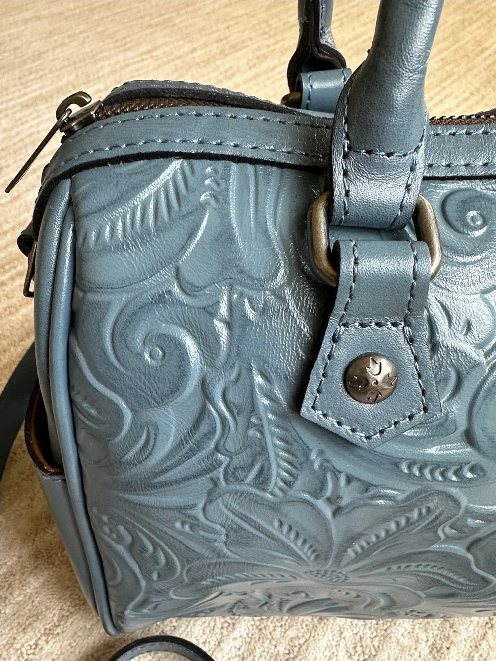 Like New Patricia Nash SKYE Leather HTF Safflower Blue Tooled Embossed Satchel - Picture 9 of 17